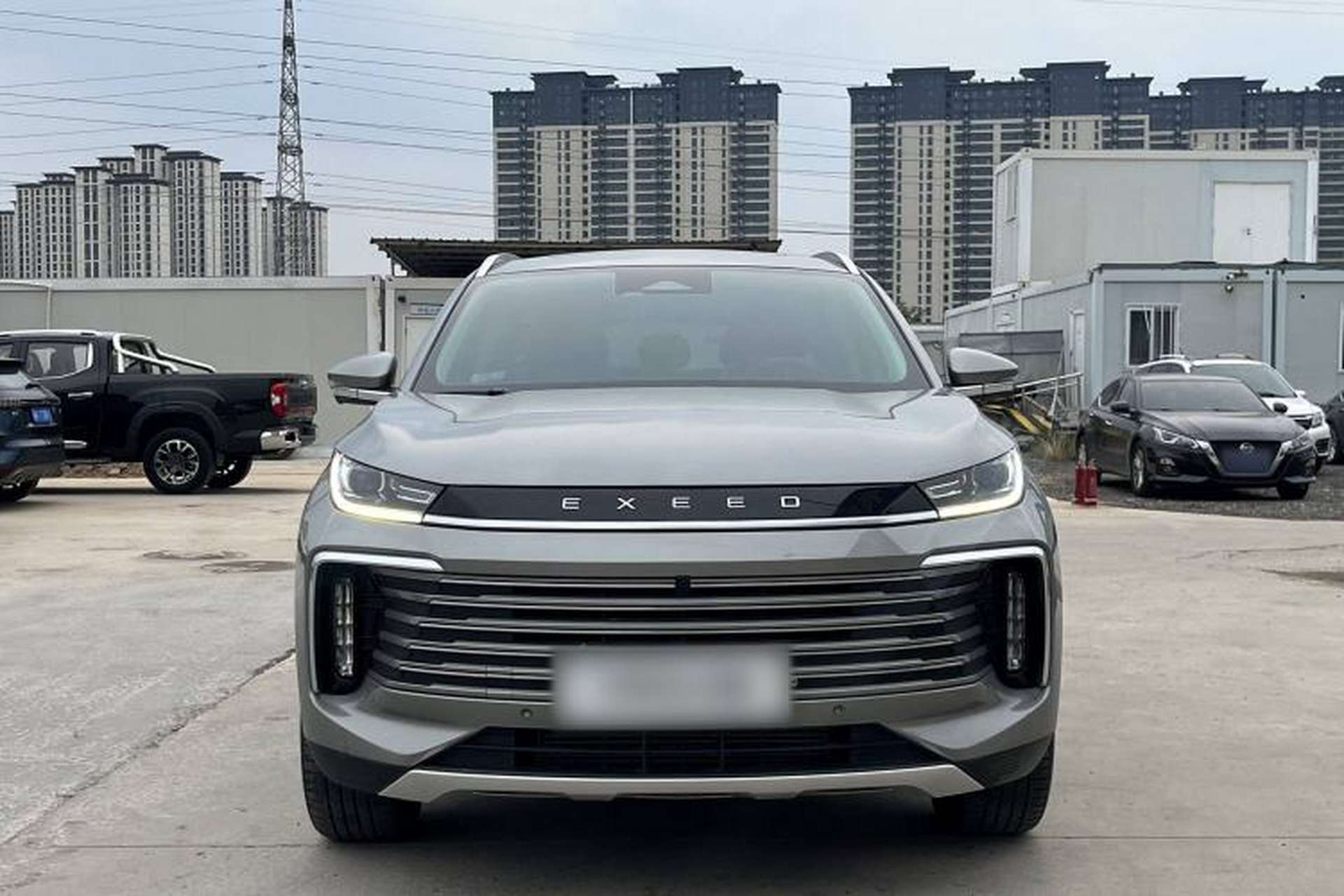 Used EXEED Lingyun 2024 300T Two-Wheel Drive Starlight Edition Exterior 1