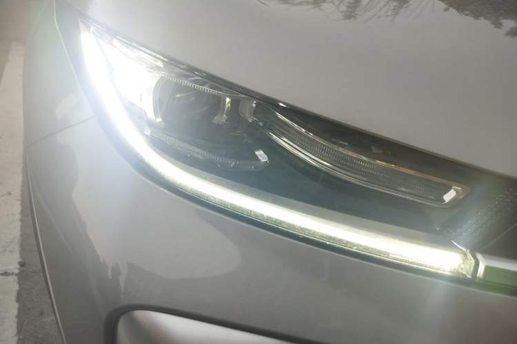 Used EXEED Lingyun 2024 400T Two-Wheel-Drive Star Prestige Edition Right Front Headlight