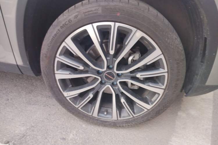 Used EXEED Lingyun 2024 400T Two-Wheel-Drive Star Prestige Edition Right Front Wheel Hub