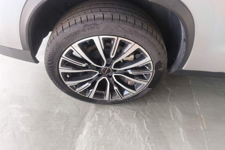 Used EXEED Lingyun 2024 400T Two-Wheel Drive International Version Right Rear Wheel Hub