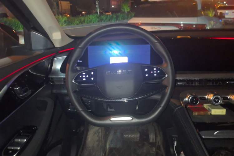 Used EXEED Lingyun 2024 300T Two-Wheel Drive Starlight Edition Steering Wheel