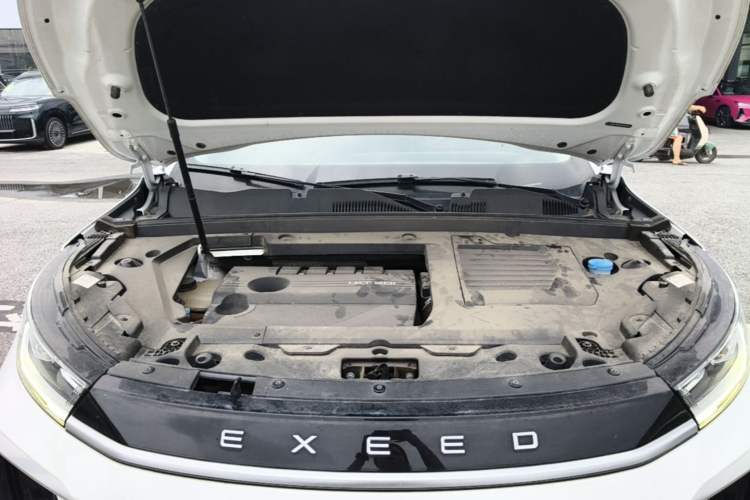 Used EXEED Lingyun 2024 300T Two-Wheel Drive Starlight Edition Engine Bay
