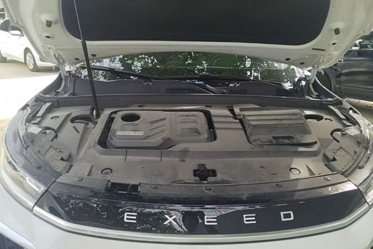 Used EXEED Lingyun 2024 400T Two-Wheel-Drive Star Prestige Edition Engine Bay