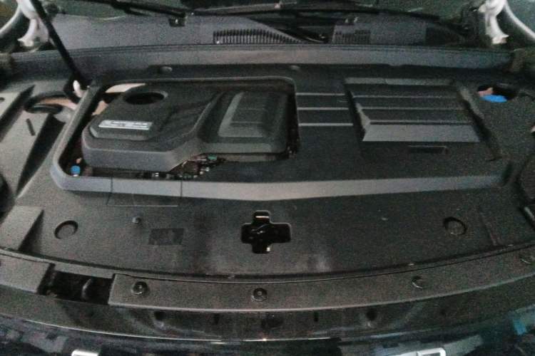 Used EXEED Lingyun 2024 400T Four-Wheel Drive International Version Engine Bay