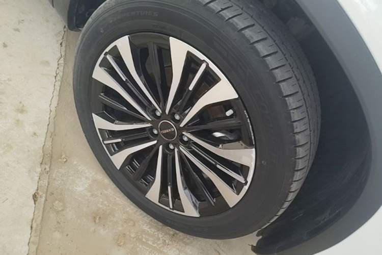 Used EXEED Lingyun 2024 400T Two-Wheel-Drive Star Prestige Edition Exterior 7