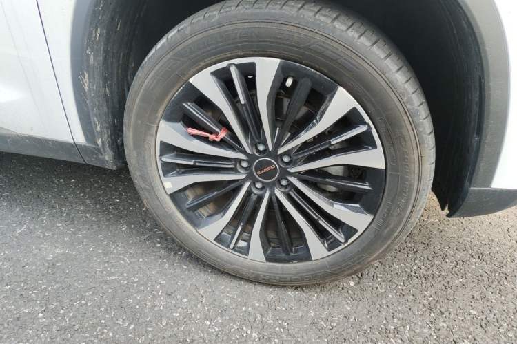 Used EXEED Lingyun 2024 300T Two-Wheel Drive Starlight Edition Right Front Wheel Hub