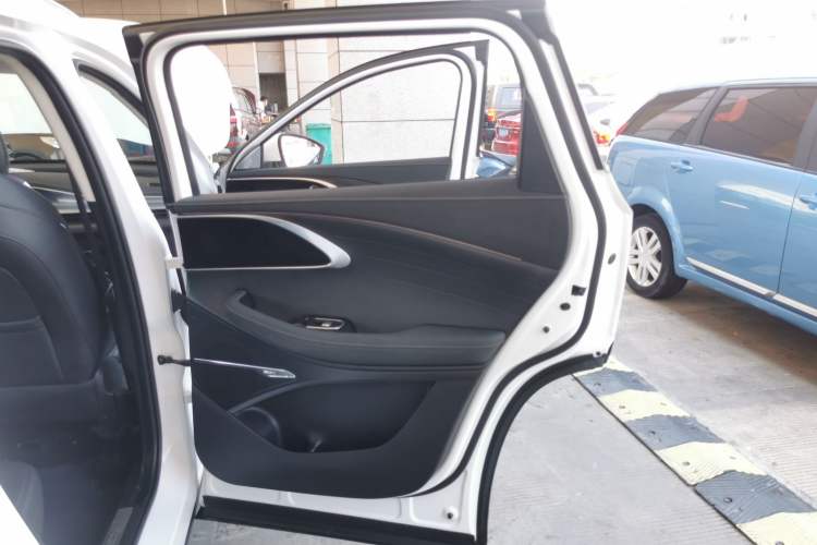 Used EXEED Lingyun 2024 300T Two-Wheel Drive Starlight Edition Right Rear Door Interior