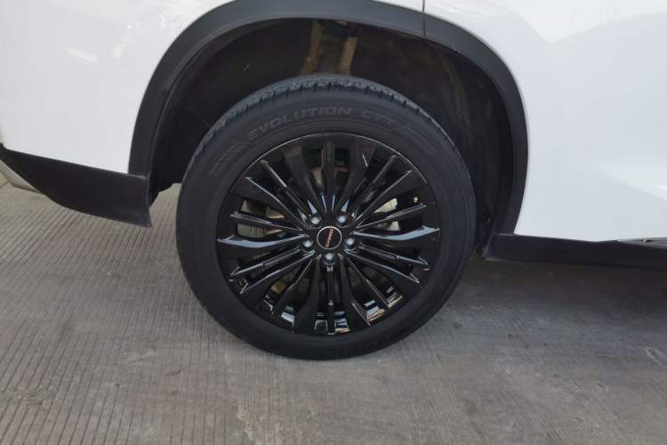 Used EXEED Lingyun 2024 300T Two-Wheel Drive Starlight Edition Right Rear Wheel Hub