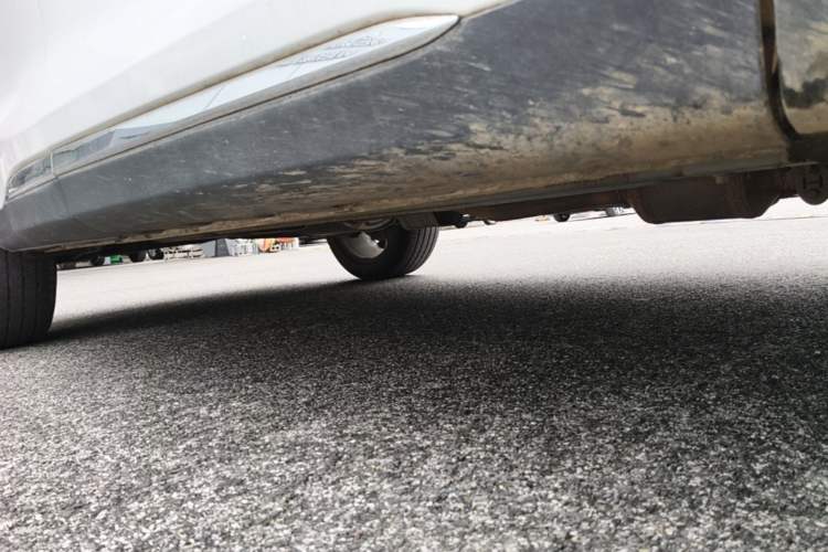 Used EXEED Lingyun 2024 300T Two-Wheel Drive Starlight Edition Right Side Sill