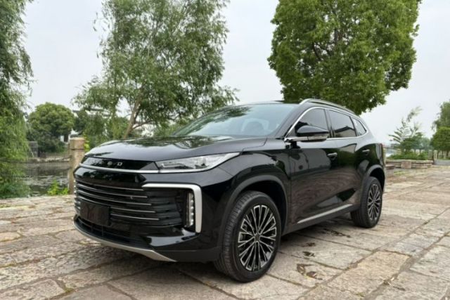 Used EXEED Lingyun 2025 300T Two-Wheel Drive Starry Edition
