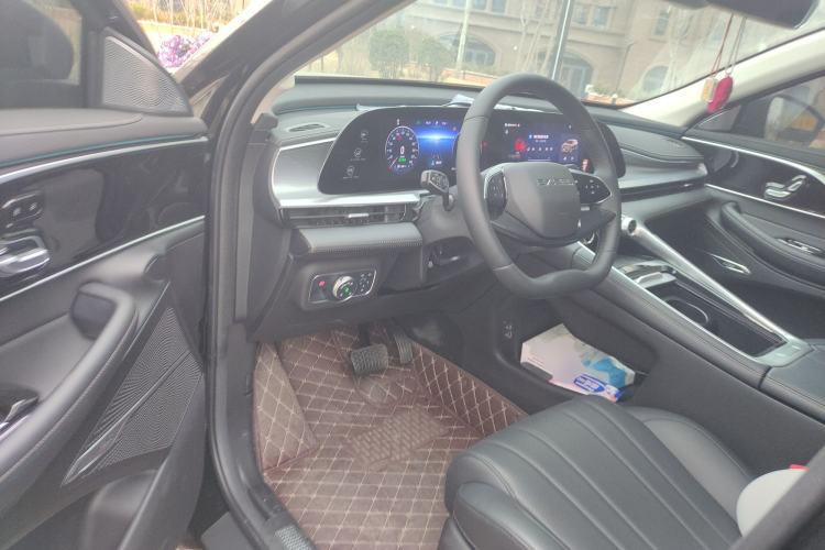 Used EXEED Lingyun 2025 Model 300T Two-Wheel-Drive Moonlit Night Edition Driver Seat