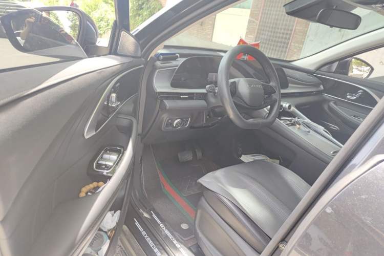 Used EXEED Lingyun 2025 300T Two-Wheel Drive Starry Edition Driver Seat