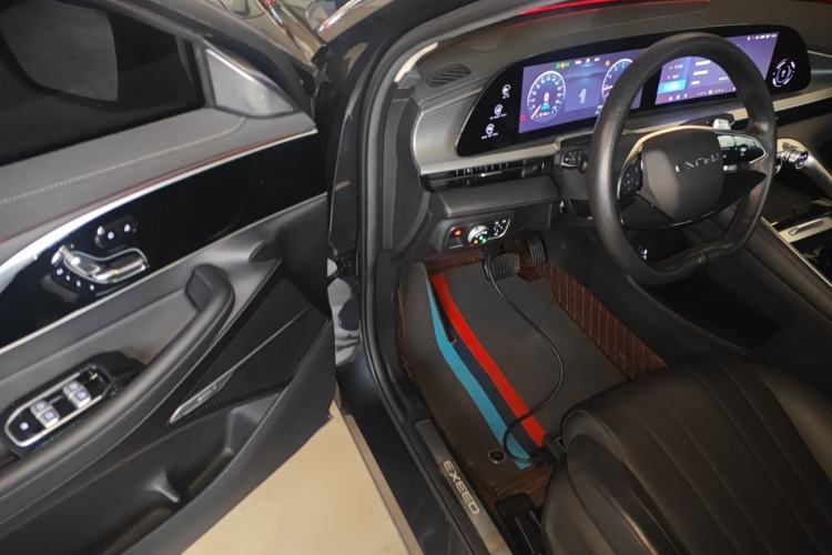 Used EXEED Lingyun 2025 300T Two-Wheel Drive Starry Edition Driver Seat