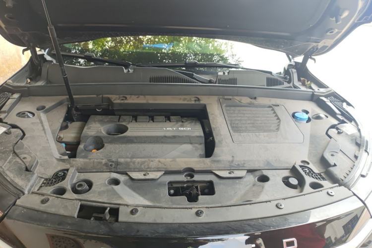 Used EXEED Lingyun 2025 300T Two-Wheel Drive Starry Edition Engine Bay