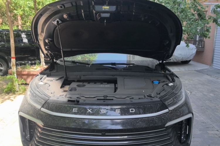 Used EXEED Lingyun 2025 300T Two-Wheel Drive Starry Edition Engine Bay