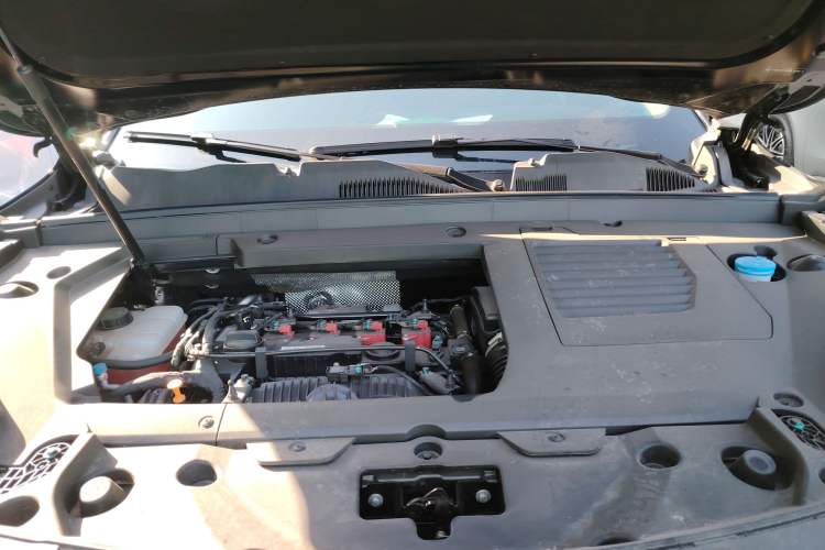 Used EXEED Lingyun 2025 300T Two-Wheel Drive Starry Edition Engine Bay