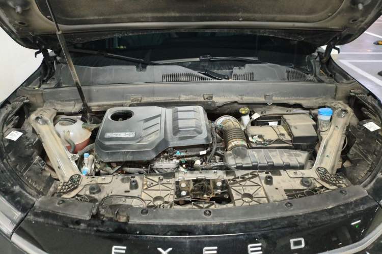 Used EXEED Lingyun 2025 400T Four-Wheel Drive Star Prestige Edition Engine Bay