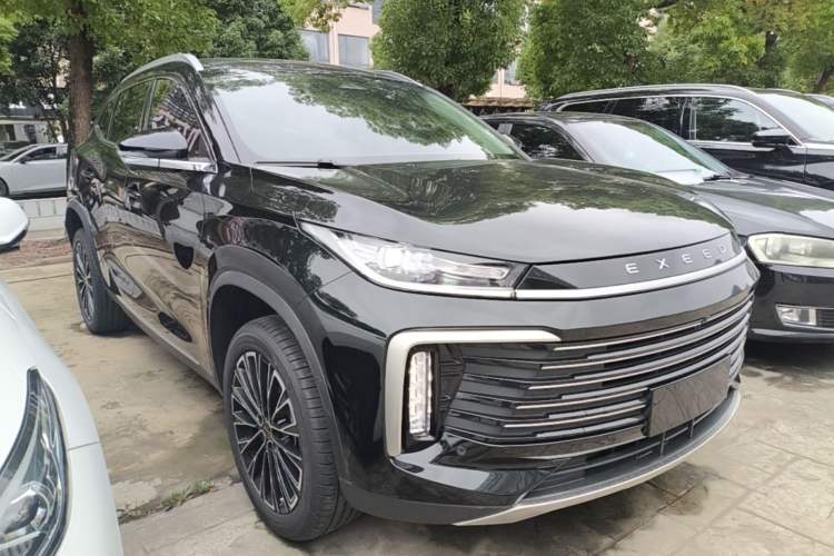 Used EXEED Lingyun 2025 300T Two-Wheel Drive Starry Edition Front Right 45 Deg