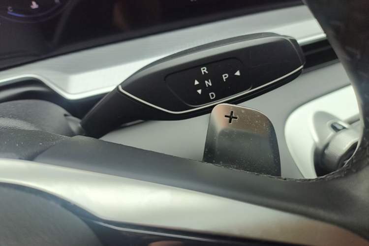 Used EXEED Lingyun 2025 300T Two-Wheel Drive Starry Edition Gear Lever