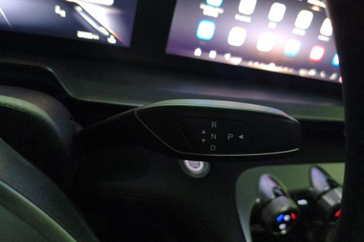 Used EXEED Lingyun 2025 400T Four-Wheel Drive Star Prestige Edition Gear Lever