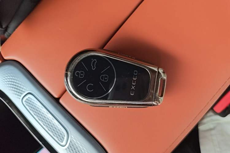 Used EXEED Lingyun 2025 300T Two-Wheel Drive Starry Edition Interior 1