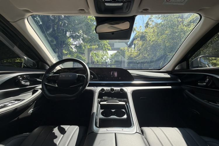 Used EXEED Lingyun 2025 300T Two-Wheel Drive Starry Edition Interior 4