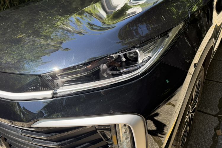 Used EXEED Lingyun 2025 300T Two-Wheel Drive Starry Edition Left Front Headlight