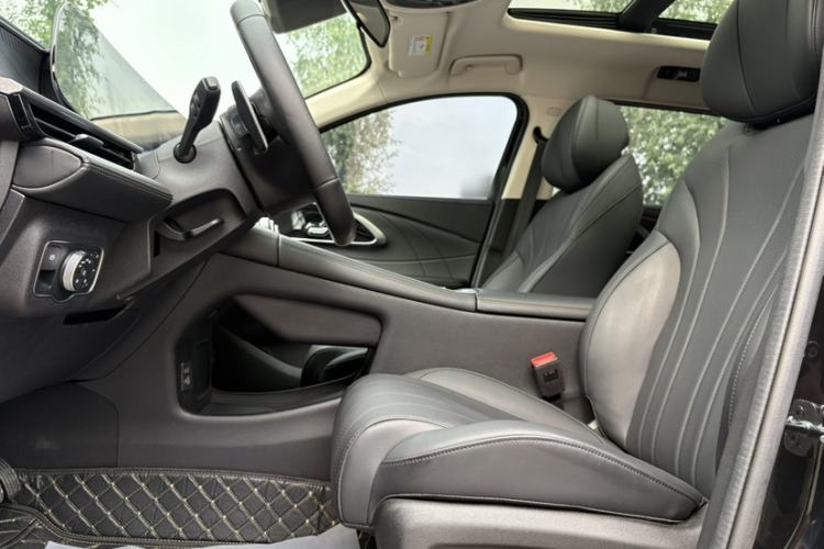 Used EXEED Lingyun 2025 300T Two-Wheel Drive Starry Edition Left Front Seat