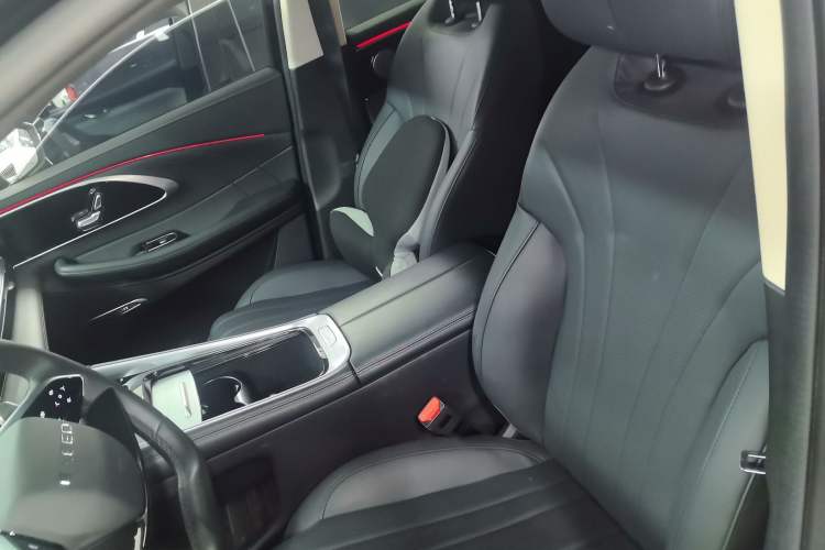 Used EXEED Lingyun 2025 300T Two-Wheel Drive Starry Edition Left Front Seat