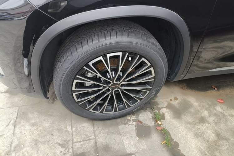 Used EXEED Lingyun 2025 300T Two-Wheel Drive Starry Edition Left Front Wheel Hub