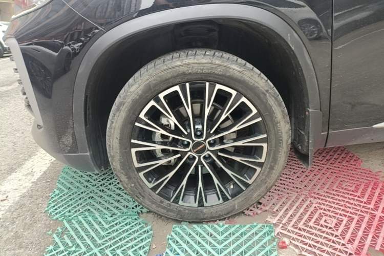 Used EXEED Lingyun 2025 300T Two-Wheel Drive Starry Edition Left Front Wheel Hub