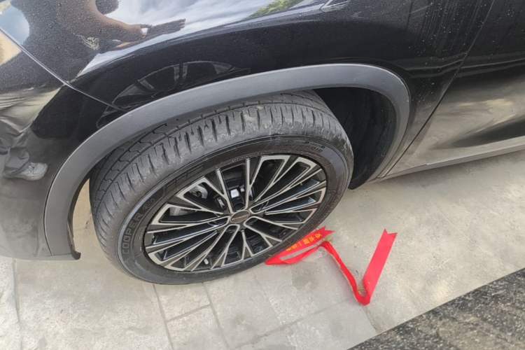 Used EXEED Lingyun 2025 300T Two-Wheel Drive Starry Edition Left Front Wheel Hub