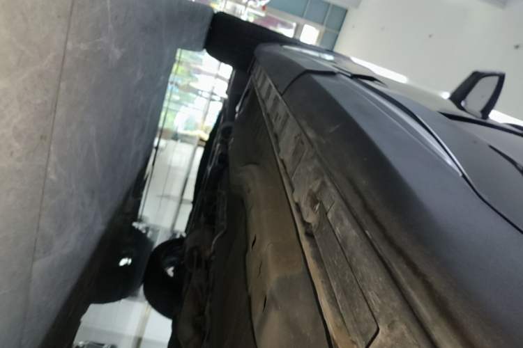 Used EXEED Lingyun 2025 400T Four-Wheel Drive Star Prestige Edition Left Side Sill