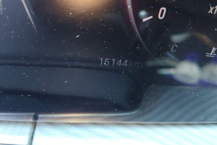 Used EXEED Lingyun 2025 300T Two-Wheel Drive Starry Edition Odometer Close Up