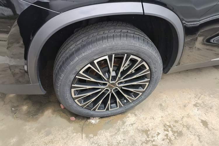 Used EXEED Lingyun 2025 300T Two-Wheel Drive Starry Edition Right Rear Wheel Hub