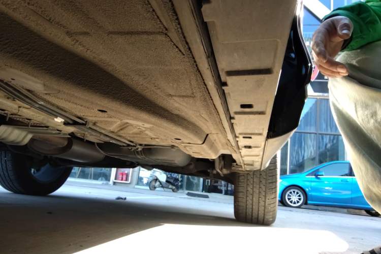 Used EXEED Lingyun 2025 300T Two-Wheel Drive Starry Edition Right Side Sill