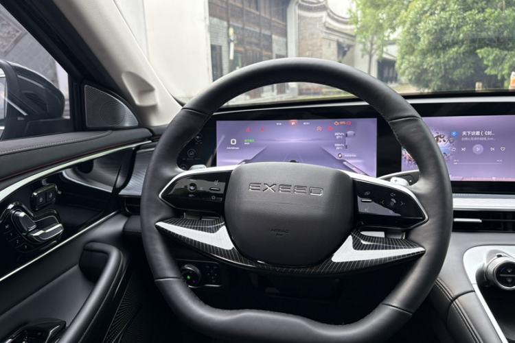 Used EXEED Lingyun 2025 300T Two-Wheel Drive Starry Edition Steering Wheel