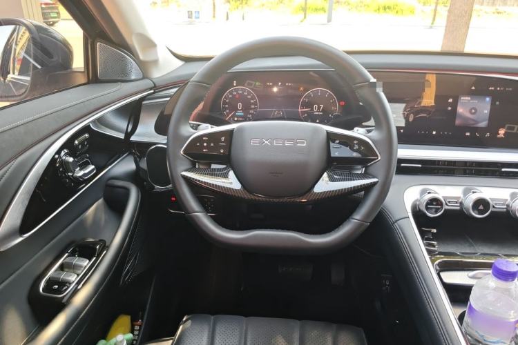 Used EXEED Lingyun 2025 300T Two-Wheel Drive Starry Edition Steering Wheel