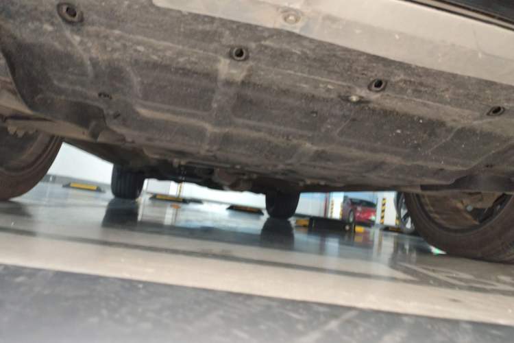 Used EXEED Lingyun 2025 400T Four-Wheel-Drive International Version Chassis Front
