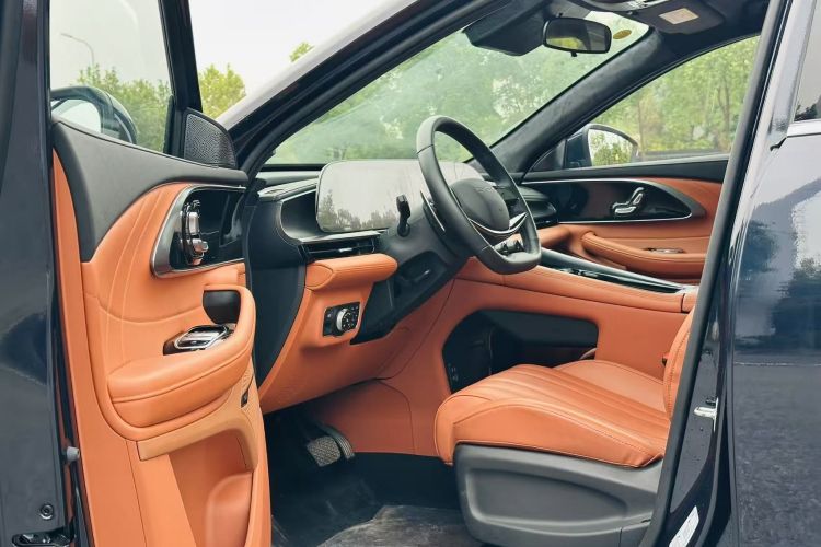 Used EXEED Lingyun 2025 300T Two-Wheel Drive Starry Edition Driver Seat