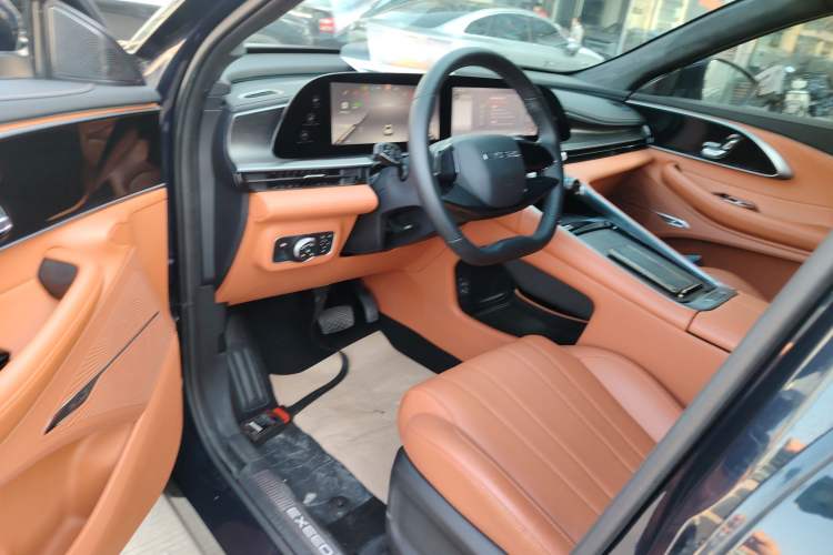 Used EXEED Lingyun 2025 300T Two-Wheel Drive Starry Edition Driver Seat