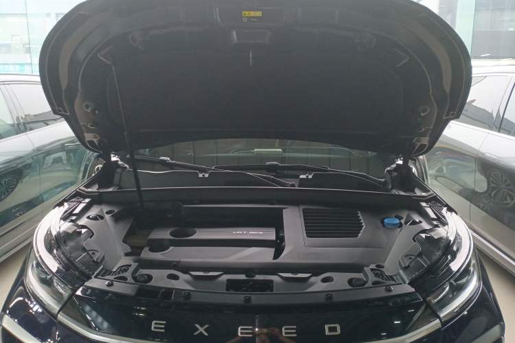 Used EXEED Lingyun 2025 300T Two-Wheel Drive Starry Edition Engine Bay