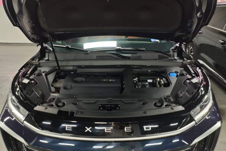 Used EXEED Lingyun 2025 300T Two-Wheel Drive Starry Edition Engine Bay