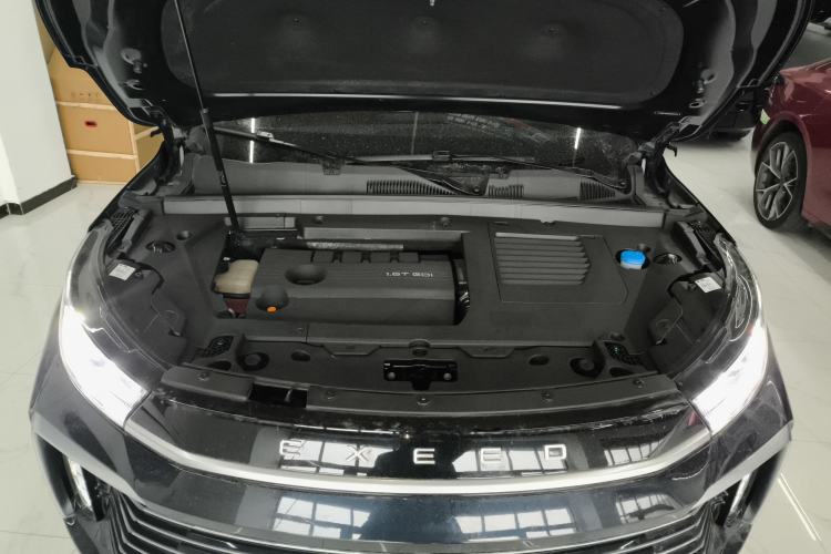 Used EXEED Lingyun 2025 300T Two-Wheel Drive Starry Edition Engine Bay