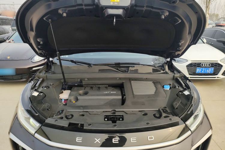Used EXEED Lingyun 2025 300T Two-Wheel-Drive King's Edition Engine Bay