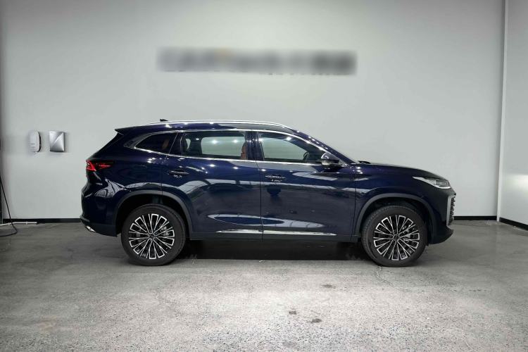 Used EXEED Lingyun 2025 300T Two-Wheel Drive Starry Edition Exterior 3
