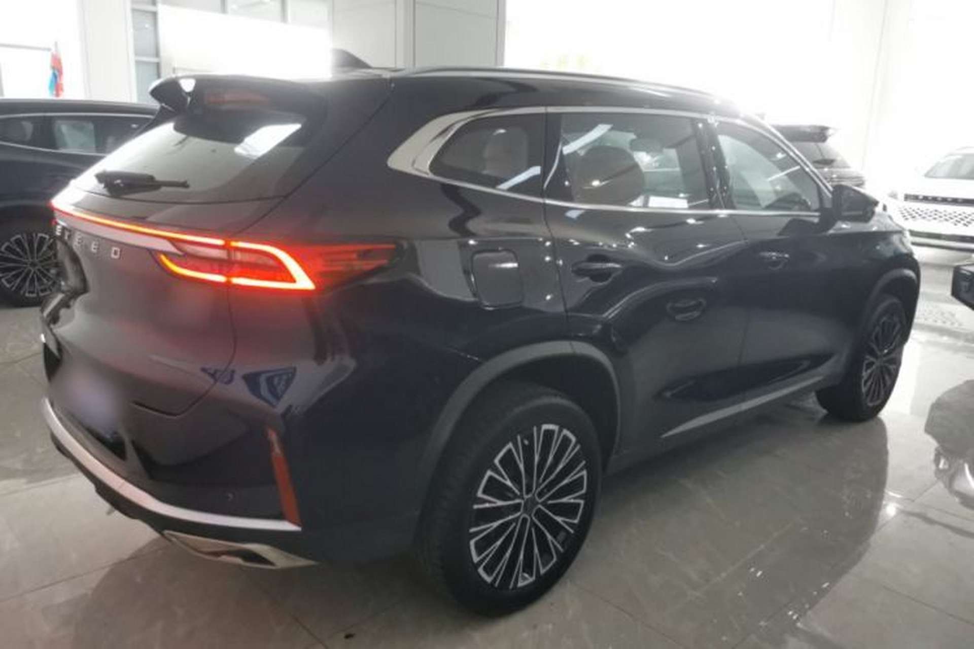 Used EXEED Lingyun 2025 300T Two-Wheel Drive Starry Edition Exterior 5