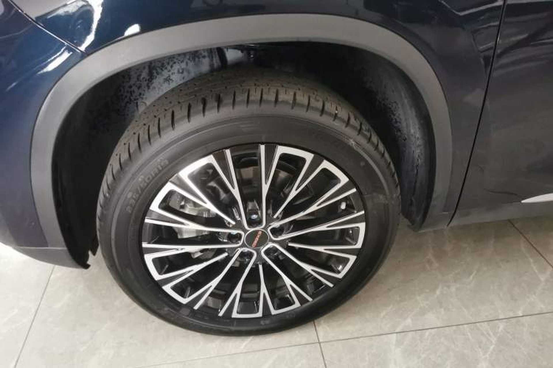 Used EXEED Lingyun 2025 300T Two-Wheel Drive Starry Edition Exterior 7