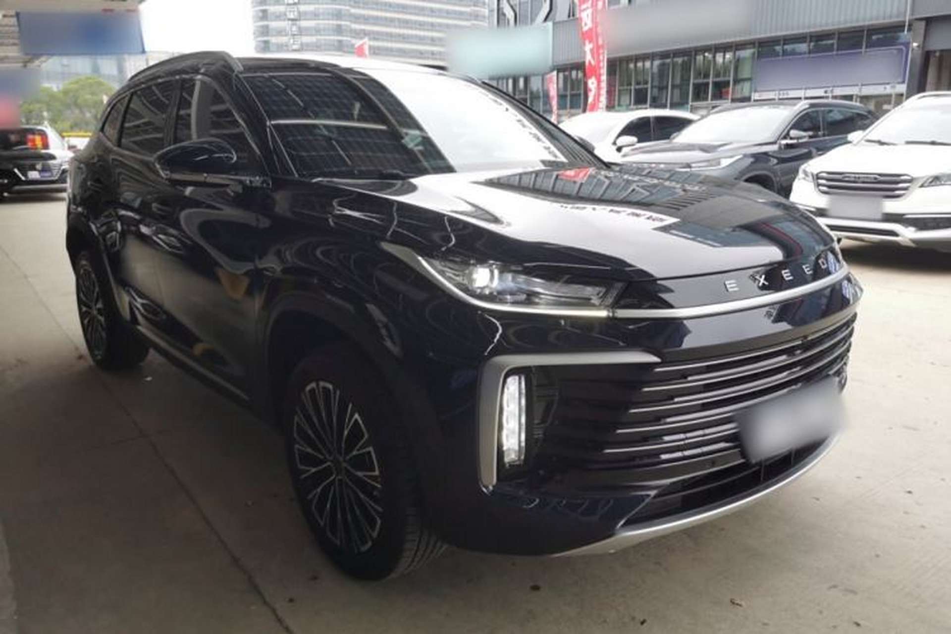 Used EXEED Lingyun 2025 300T Two-Wheel Drive Starry Edition Front Right 45 Deg