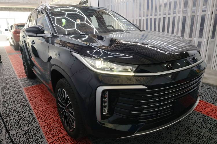 Used EXEED Lingyun 2025 300T Two-Wheel Drive Starry Edition Front Right 45 Deg